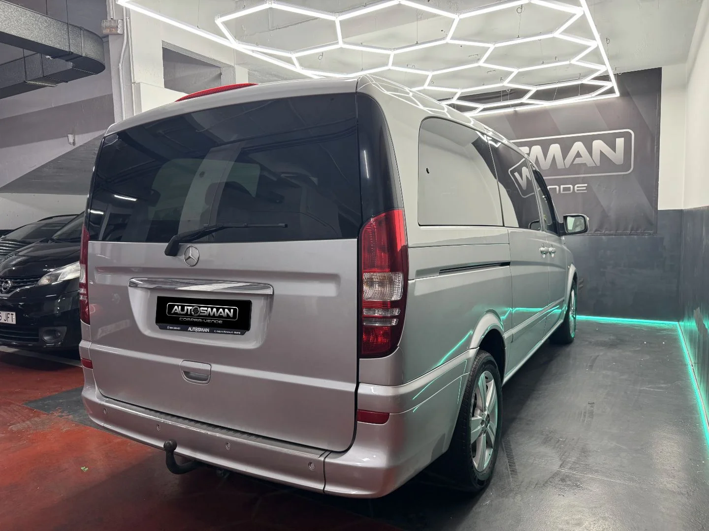 MERCEDES-BENZ Viano 3.0 CDI Trend Larga 2011 Diésel Gris - Detalle